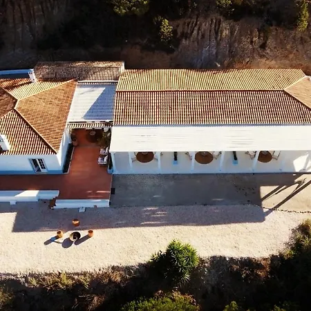 Herdade D' Amoreira *